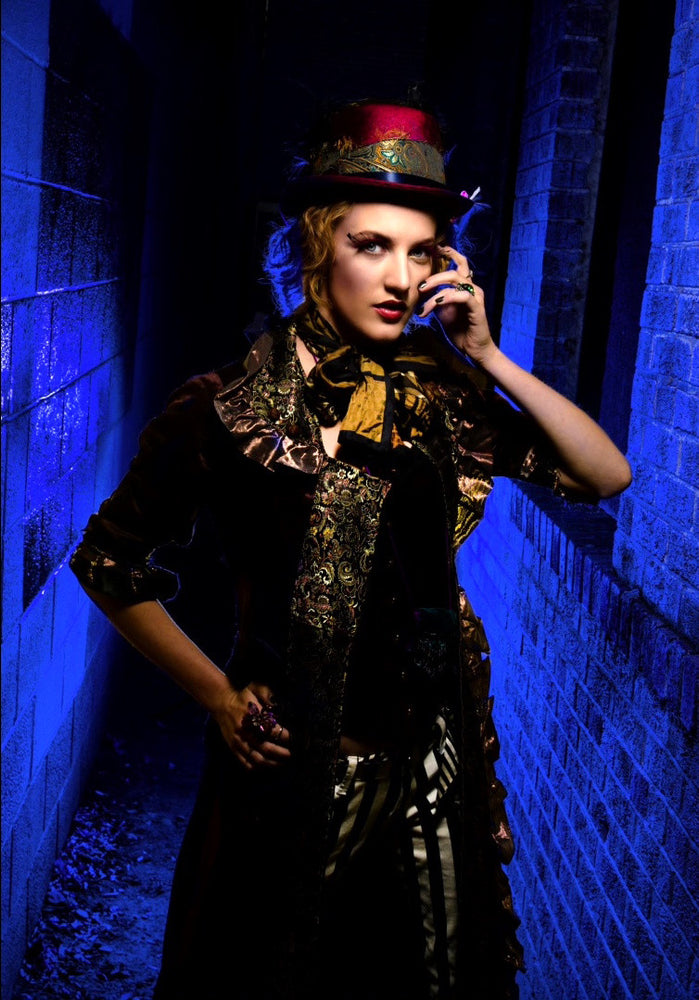 Tom Bol shoots the Mad Hatter using Rogue FlashBender 2